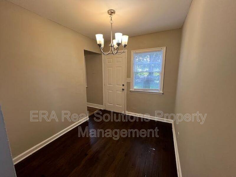 88 N Waverly St - Photo 5 of 10