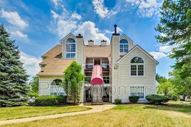 10301 Westridge Dr #101 - Photo 2 of 27