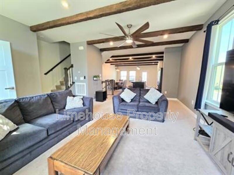 1738 Foremast Loop - Photo 3 of 23