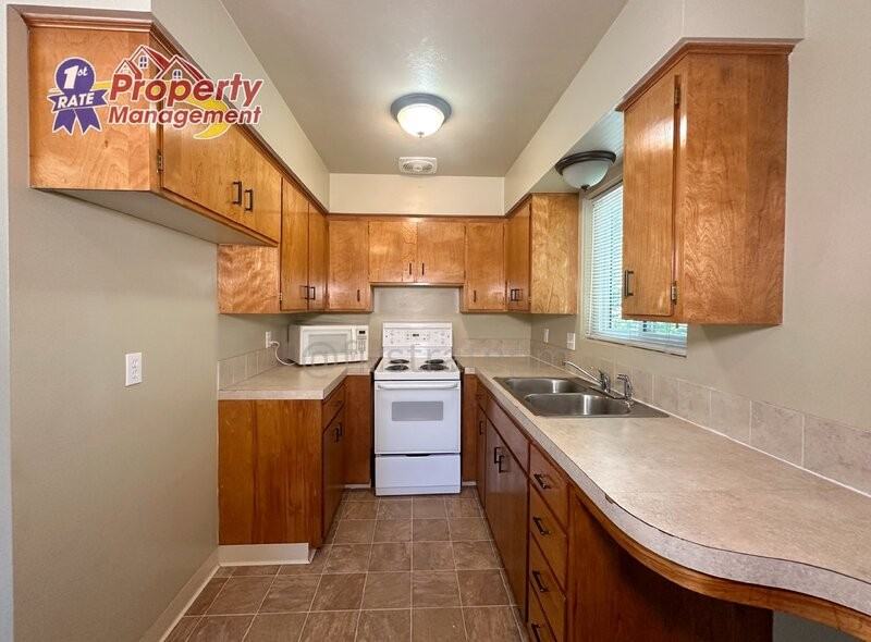 1819 S Jessie St - Photo 7 of 21
