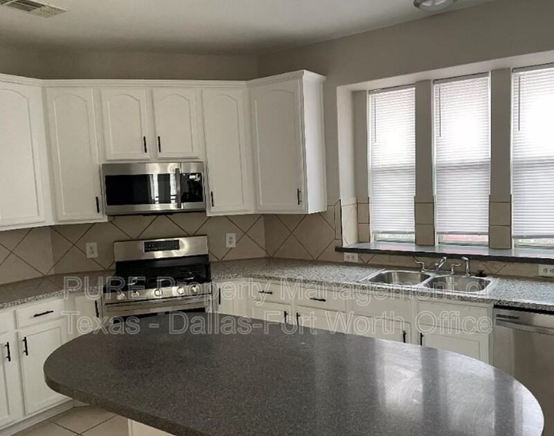 1600 Sea Pines Dr #1600 - Photo 2 of 20