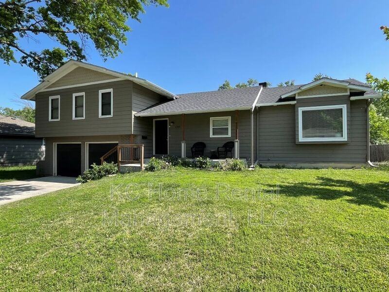 1200 E Willow Dr - Photo 3 of 40