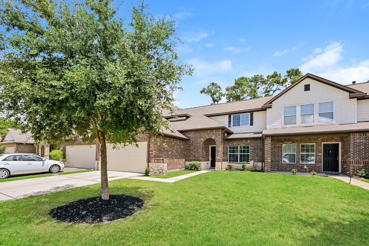 12123 Pia Dr - Photo 2 of 11