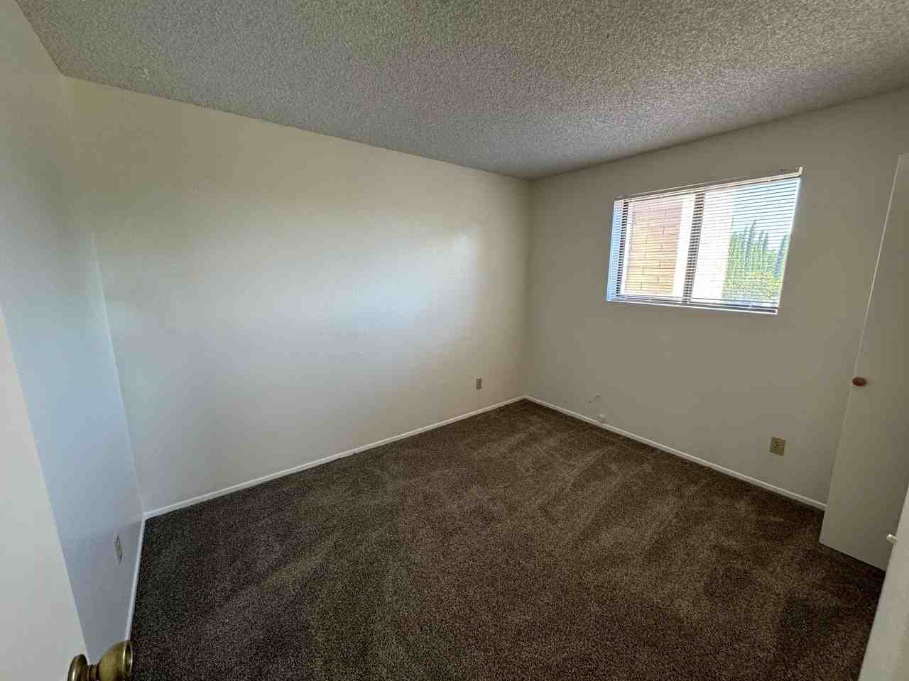 2004 Pasadena Ave - Photo 3 of 9