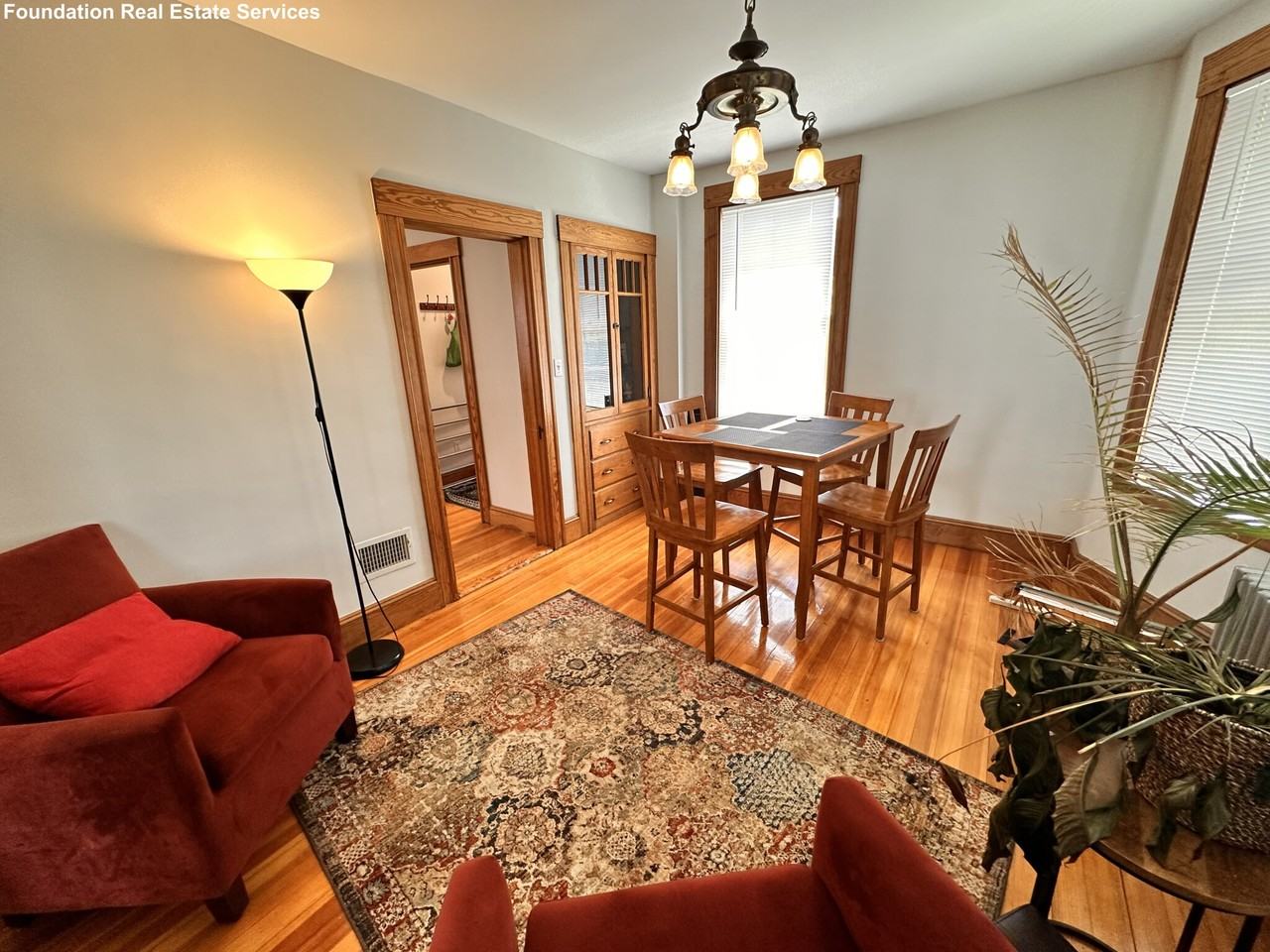 16 Middle St - Photo 4 of 15