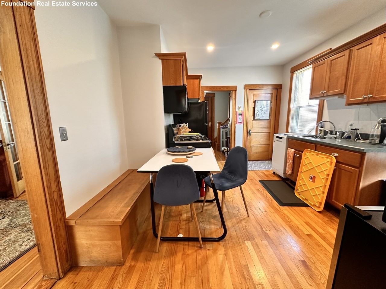 16 Middle St - Photo 7 of 15