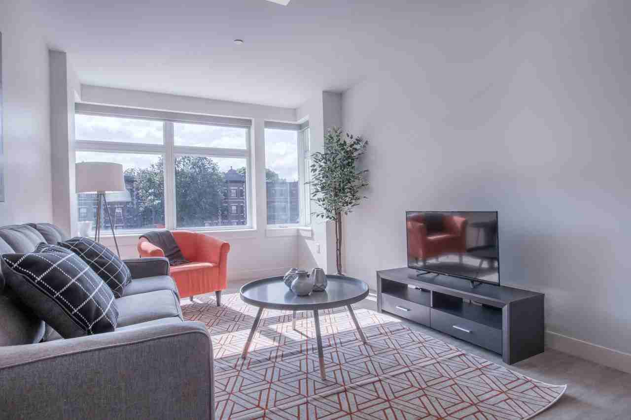 900 Beacon St #306 - Photo 4 of 16