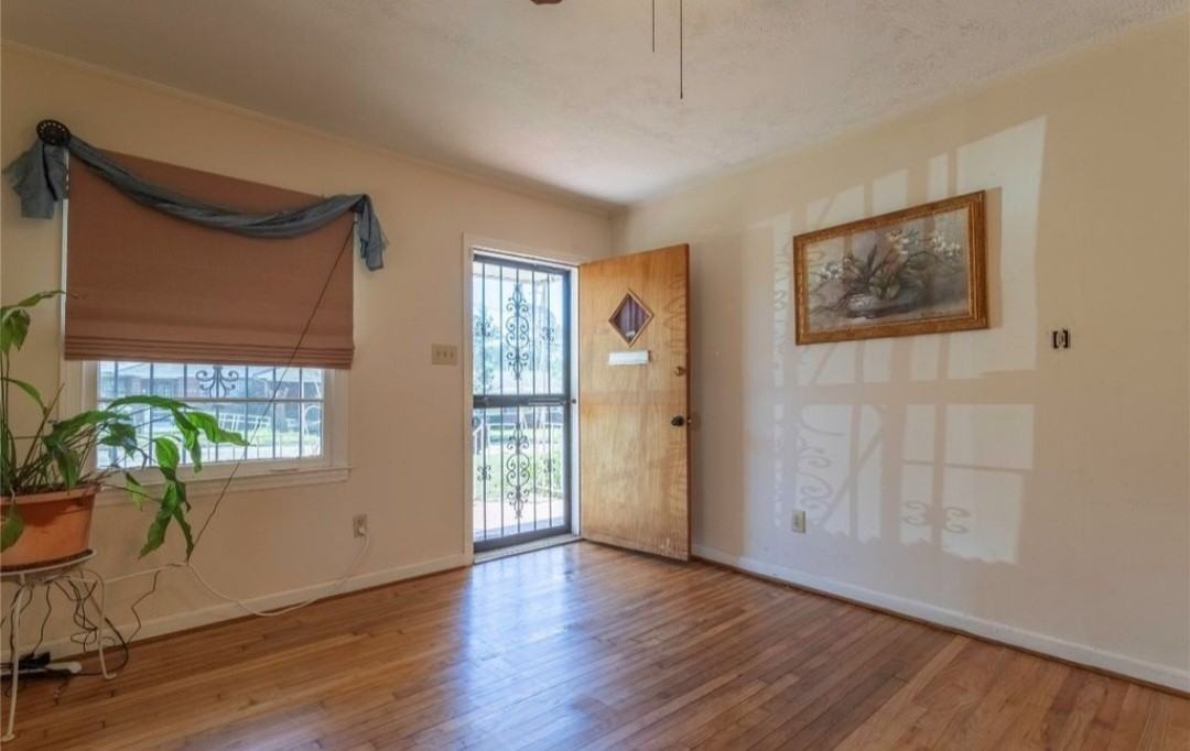 2812 Azalea Ave #NA - Photo 3 of 9
