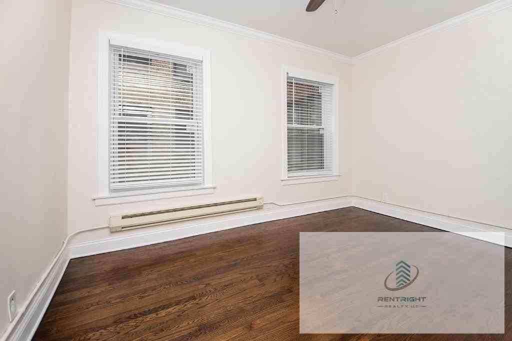 1130 Maple Ave #1130-1 - Photo 6 of 7