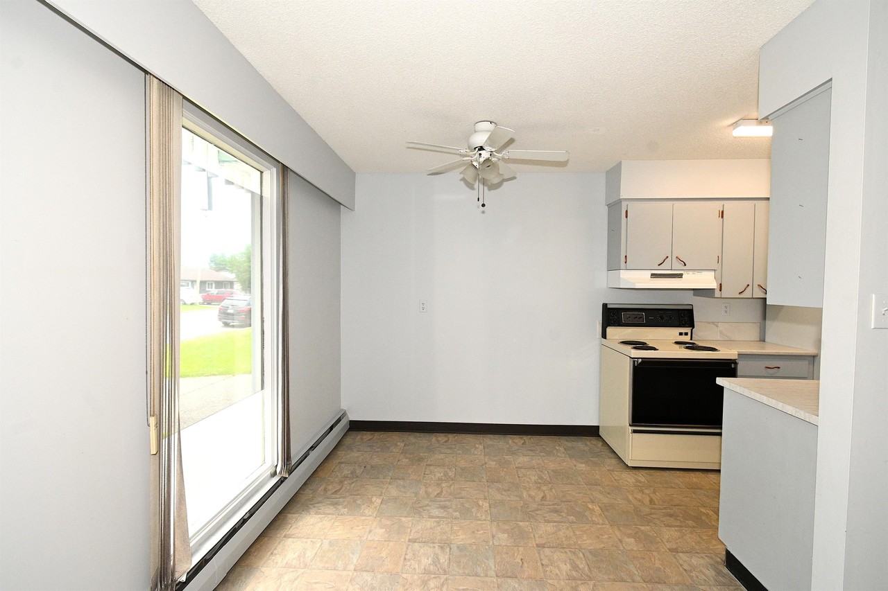 879 Johnson St #101 - Photo 4 of 15