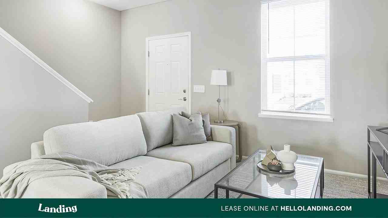 6460 Chelsea Glen Dr - Photo 2 of 50