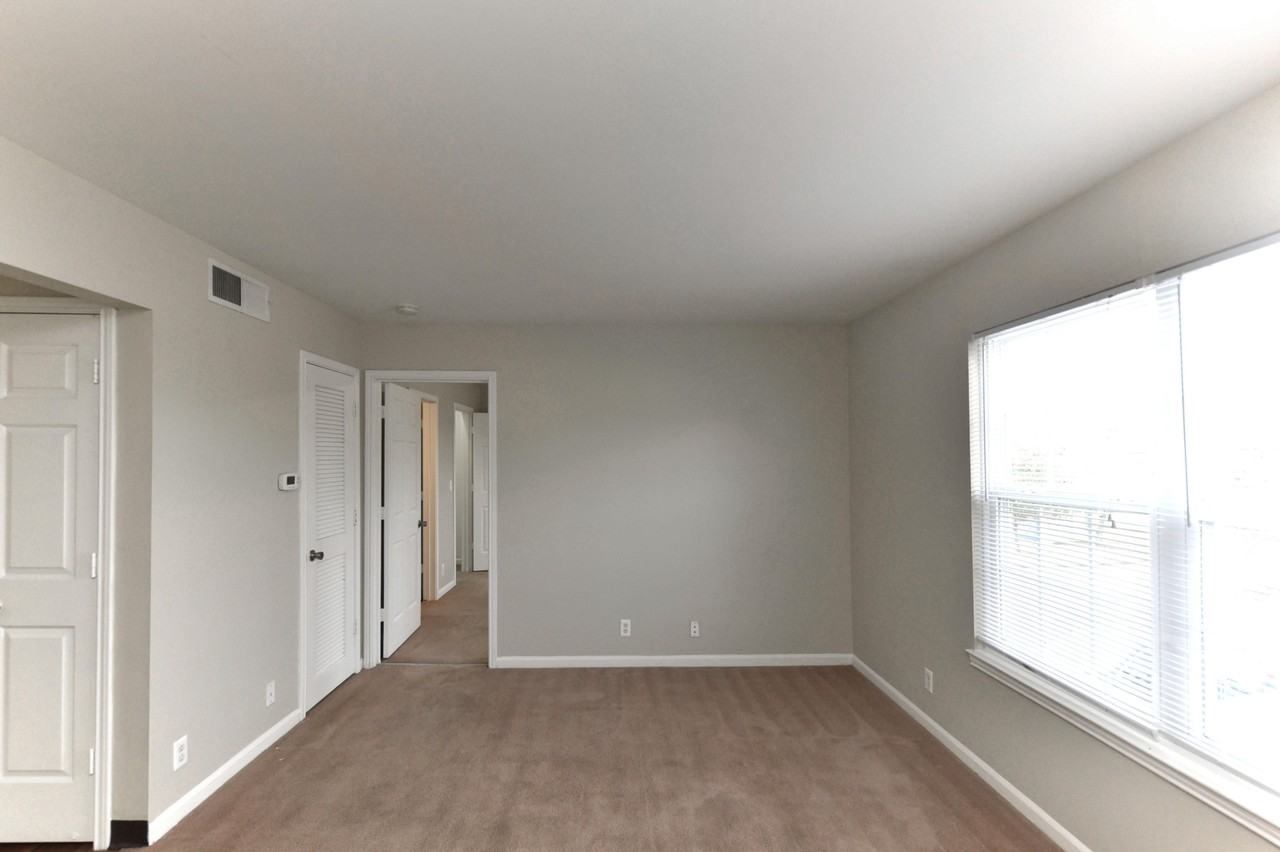 Washington Square - Photo 6 of 15