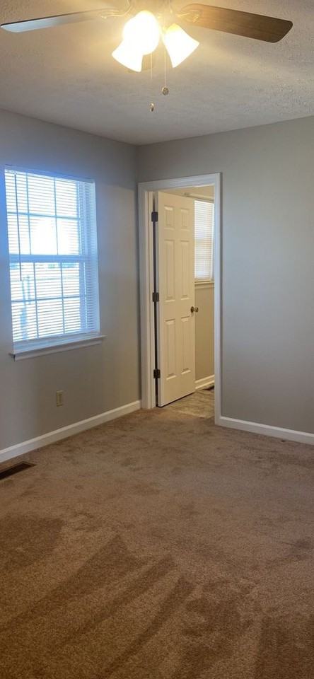 161 Hayfield Cir - Photo 2 of 9