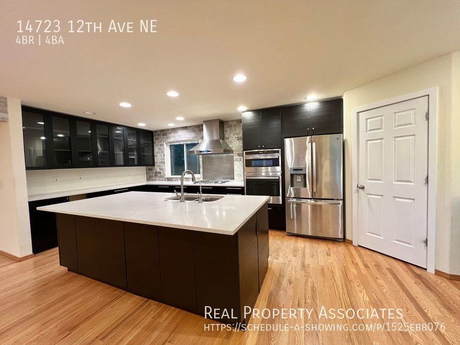 14723 12th Ave Ne - Photo 3 of 24