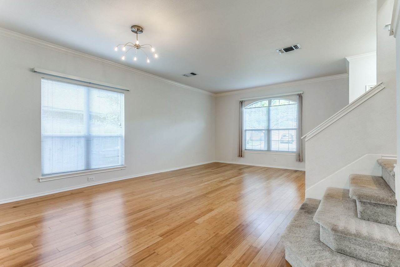 15326 Preston Pass Dr - Photo 4 of 25