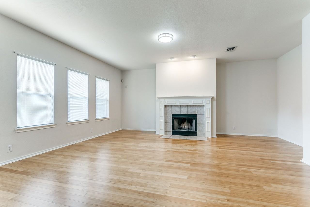 15326 Preston Pass Dr - Photo 6 of 25