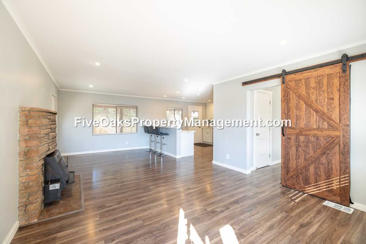 252 Folsom Rd #A - Photo 2 of 24