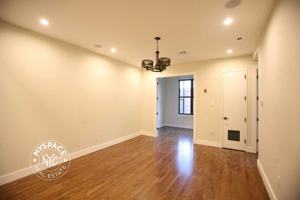featured image of 565 Evergreen Ave #2B