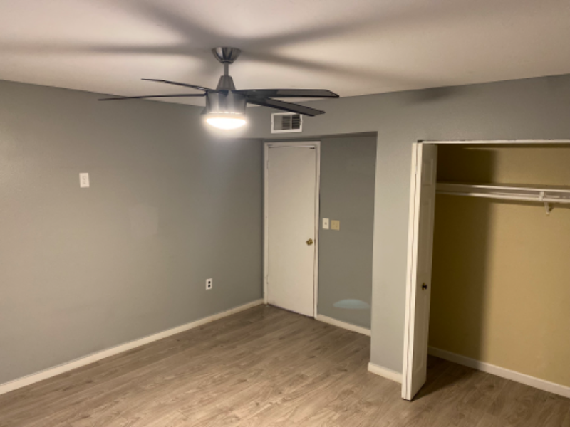 3331 W Del Monico Ln - Photo 6 of 8