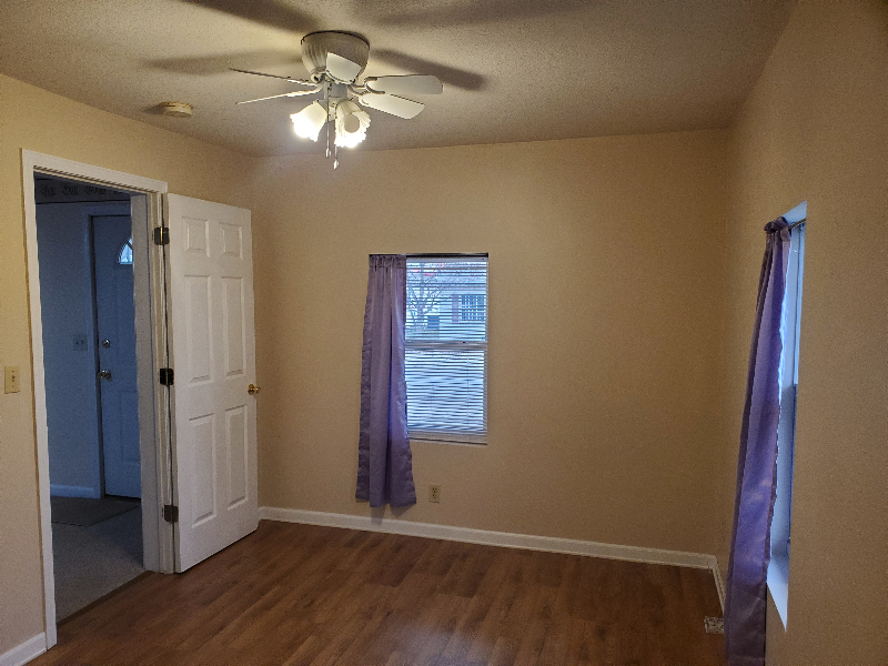 1533 Prairie St - Photo 2 of 11