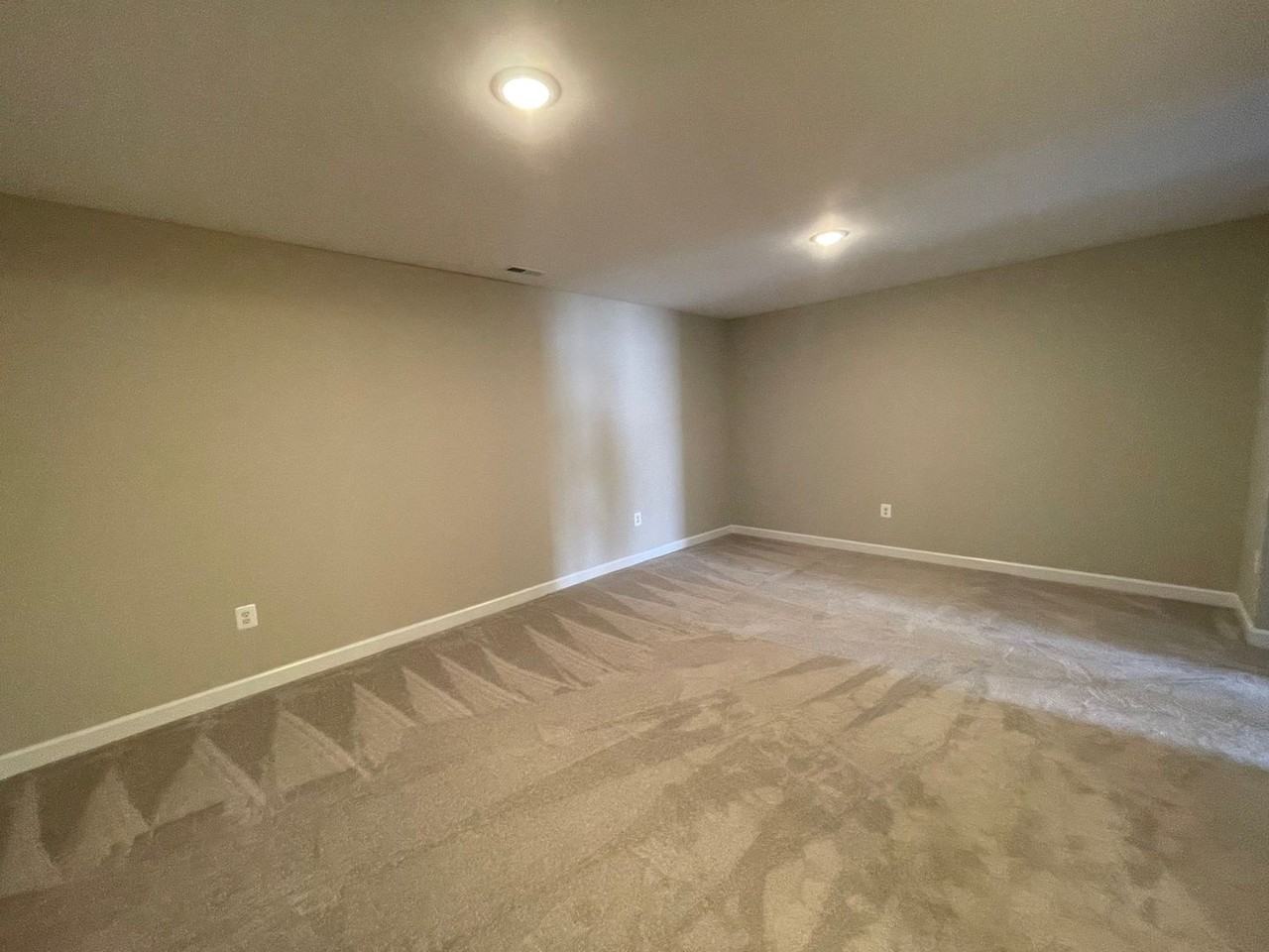 2840 Belgian Dr - Photo 5 of 19