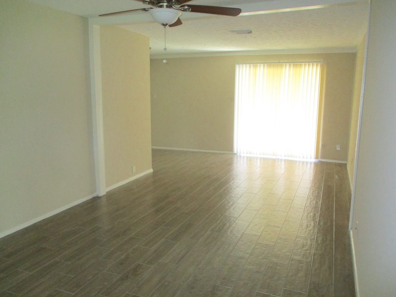 23119 Banquo Dr - Photo 3 of 12