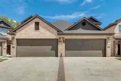 721 N Jefferson St #1153 - Photo 2 of 15