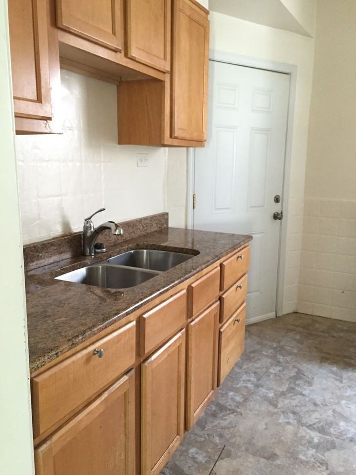 Karlov - Photo 2 of 11