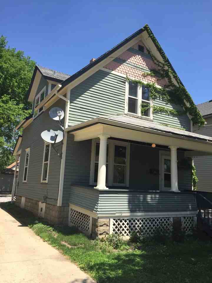 361 Cedar St - Photo 2 of 12