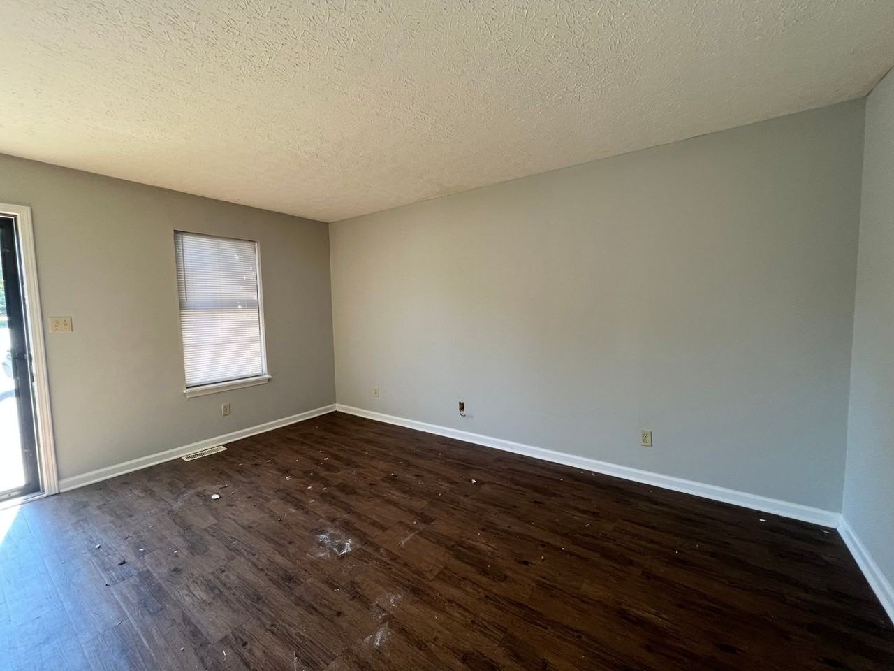 2525 Jersey Court - Photo 2 of 10