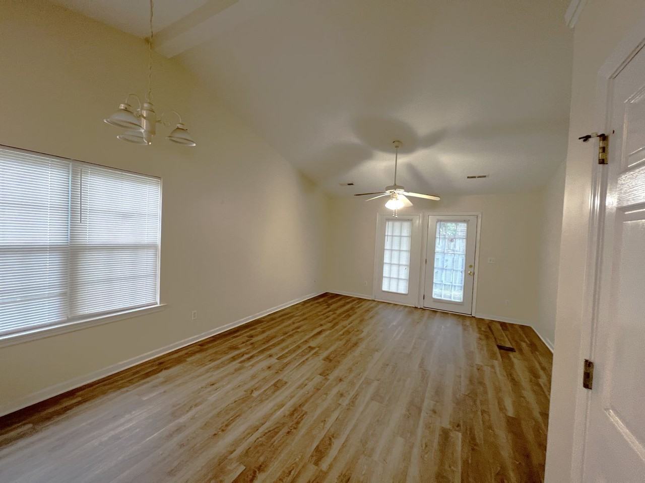 408 Saint Rosea Rd - Photo 2 of 22