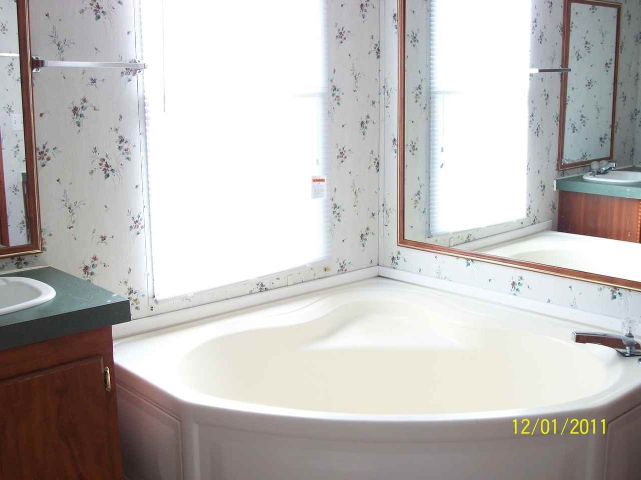 103 Newby Ln - Photo 6 of 25