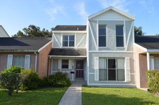 611 W Oak Terrace Dr - Photo 1 of 1