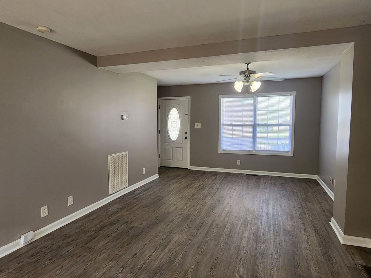 112 N Cavalcade Cir - Photo 3 of 34