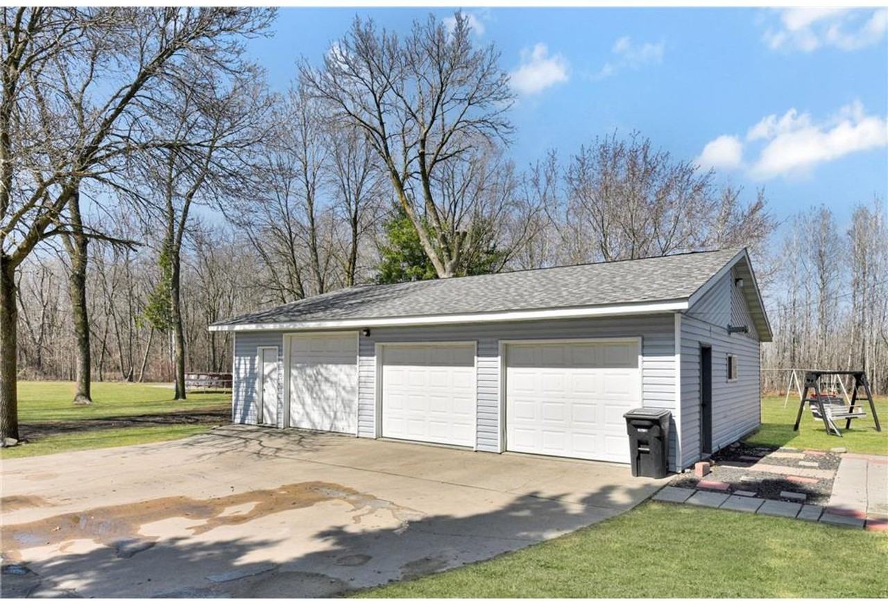 408 6th Avenue Northwest - Photo 3 of 15