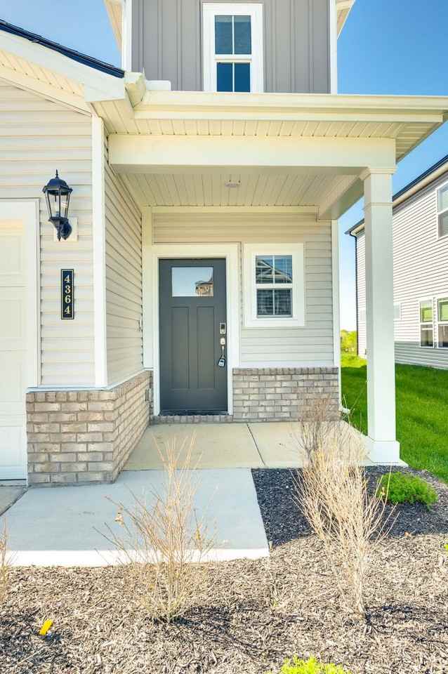 4364 Skyridge Dr - Photo 2 of 33