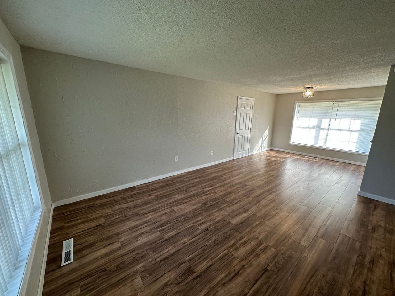 209 Gill Dr - Photo 7 of 27