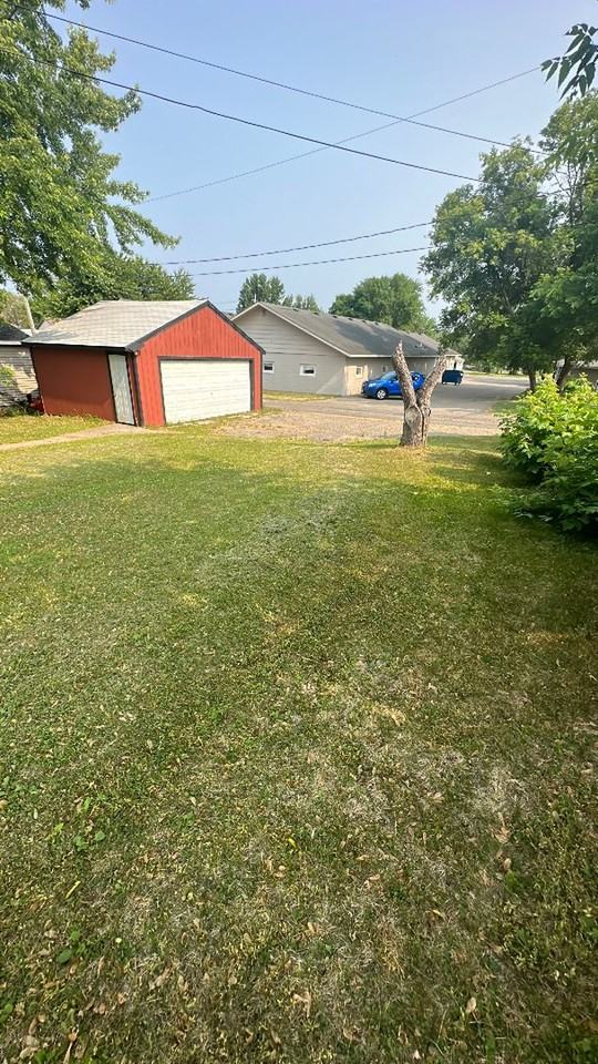 911 2nd Ave Ne - Photo 7 of 32