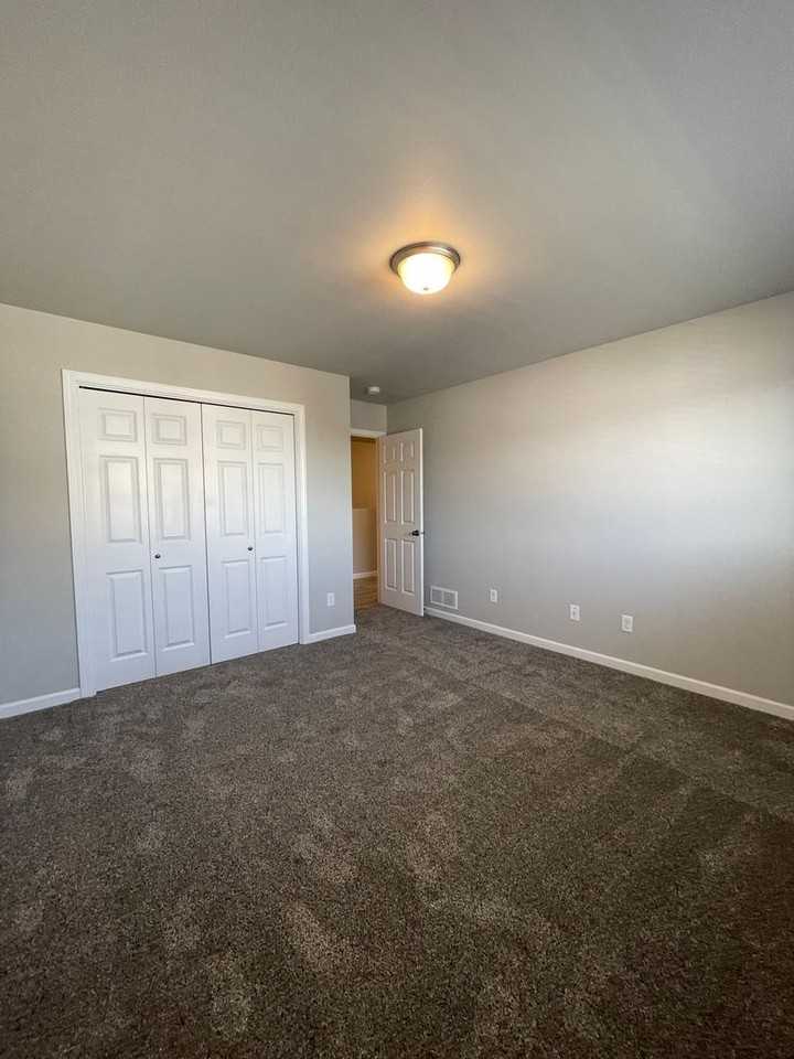 3304 Kenner Loop - Photo 4 of 25
