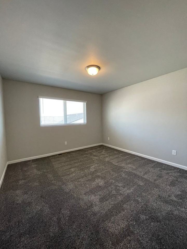 3304 Kenner Loop - Photo 5 of 25