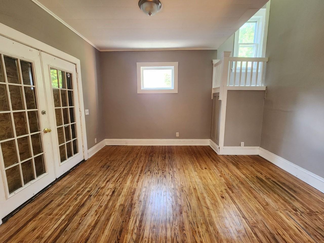 869 Jefferson Ave - Photo 2 of 17