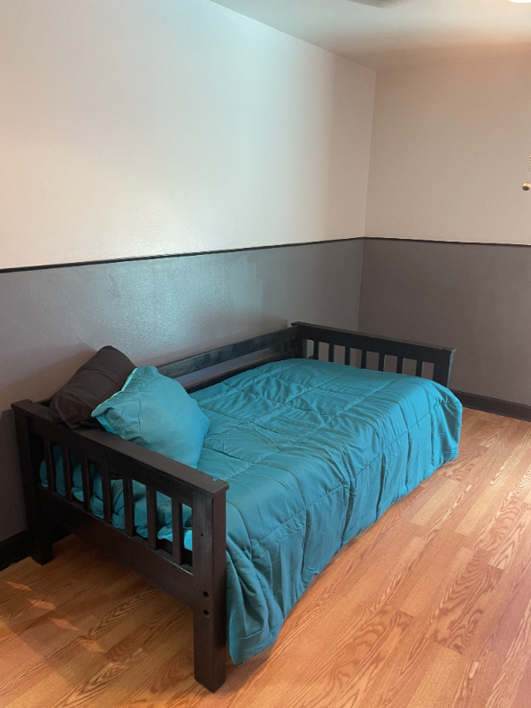 7804 Nw 67th Ave - Photo 2 of 20