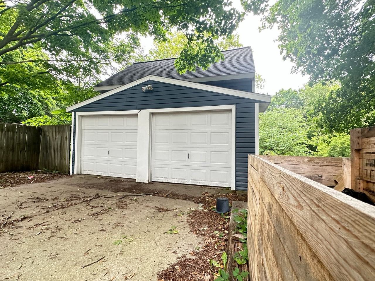 3554 68th St Se - Photo 3 of 12