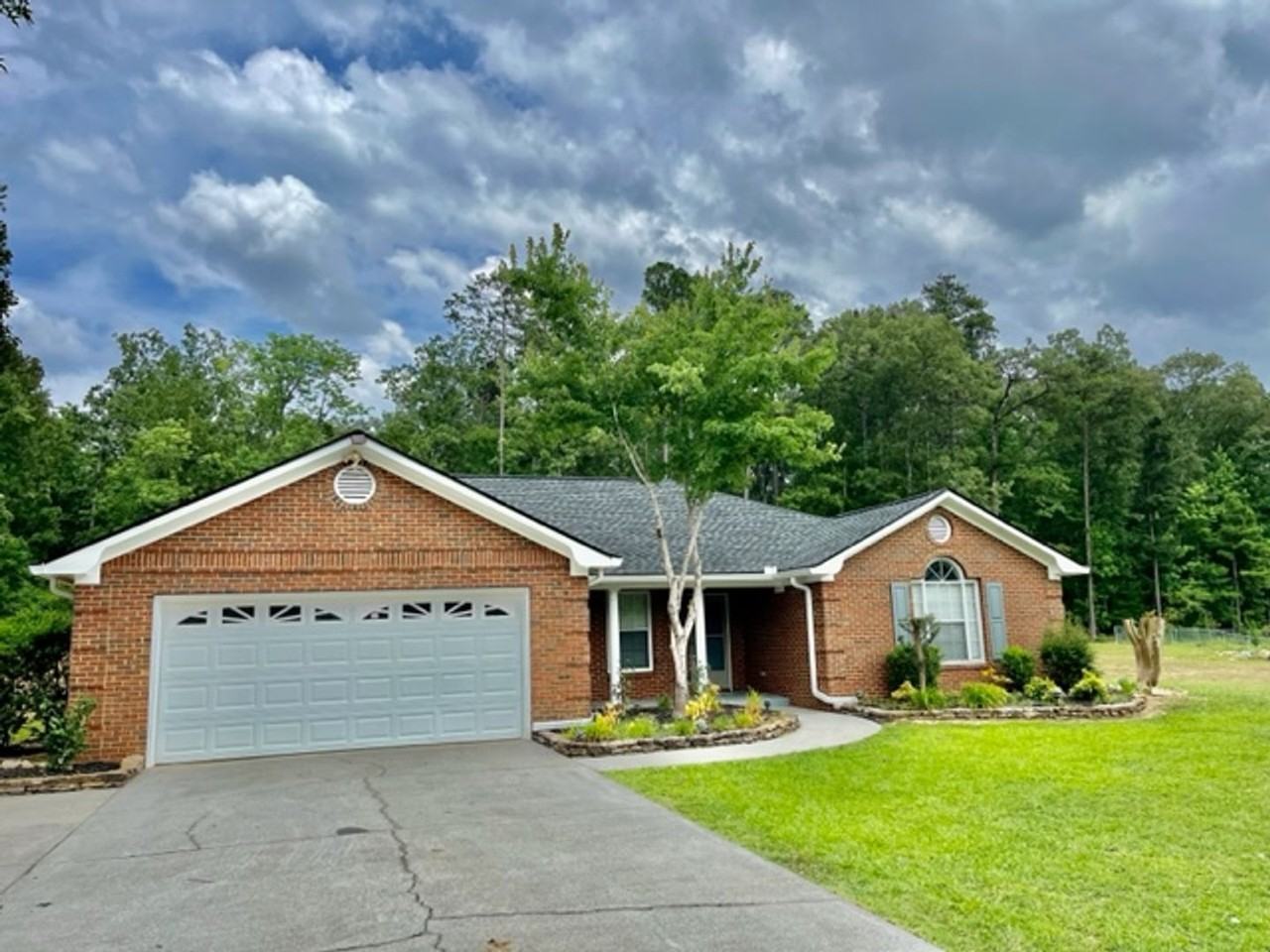 3579 Garden Lakes Pkwy Nw - Photo 2 of 19