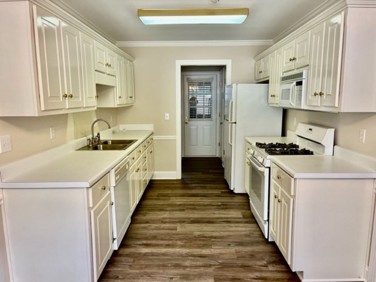 3579 Garden Lakes Pkwy Nw - Photo 3 of 19