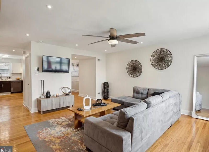 2826 Belmont Ave - Photo 2 of 20