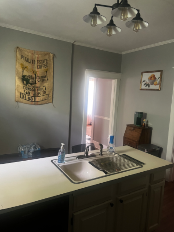 1019 W High St - Photo 3 of 19