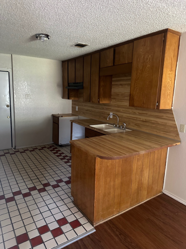 2324 Ethel Ave #2324 - Photo 2 of 9