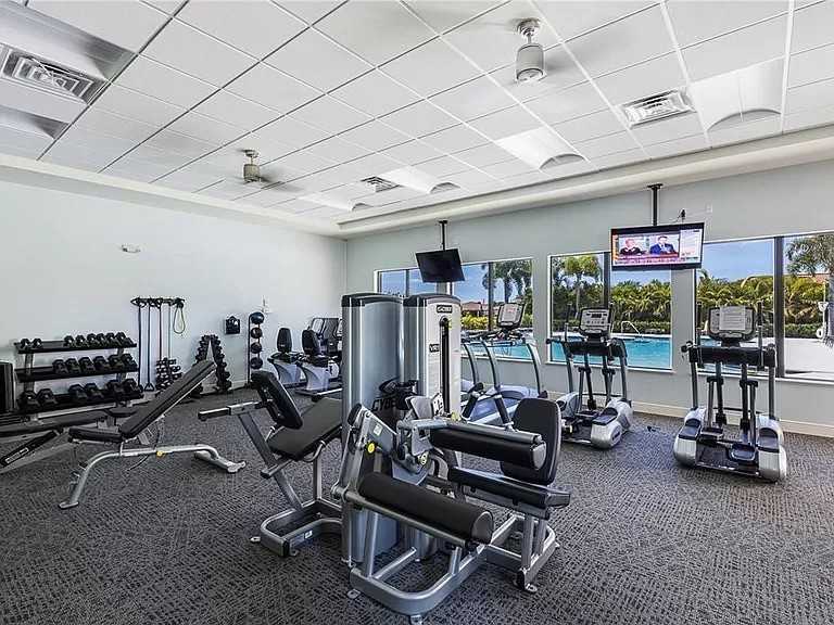 19321 Nearpoint Dr #NA - Photo 5 of 20