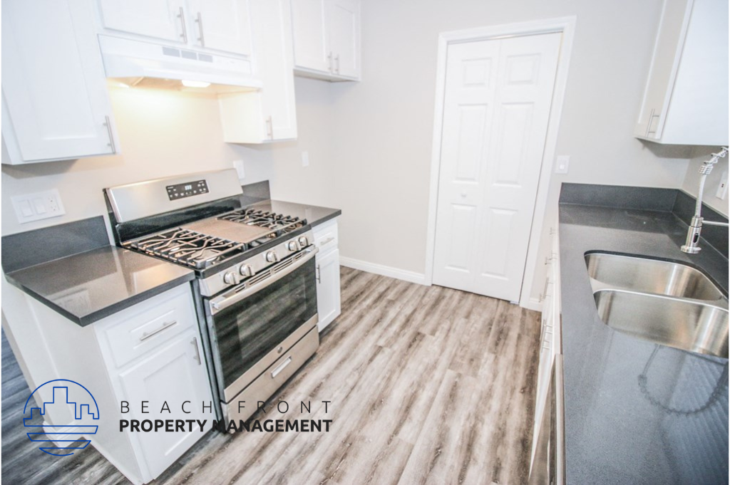 7892 Holt Ave. - Photo 6 of 16